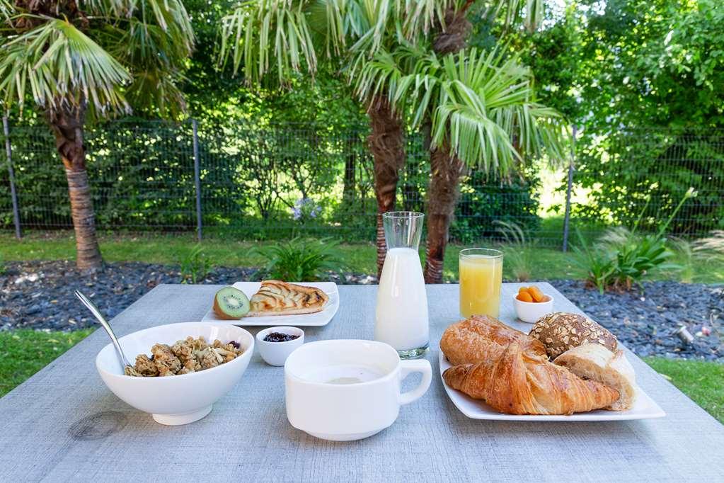 The Originals Boutique Hotel Restaurant Saint James, Montaigu-Vendee Amenities photo