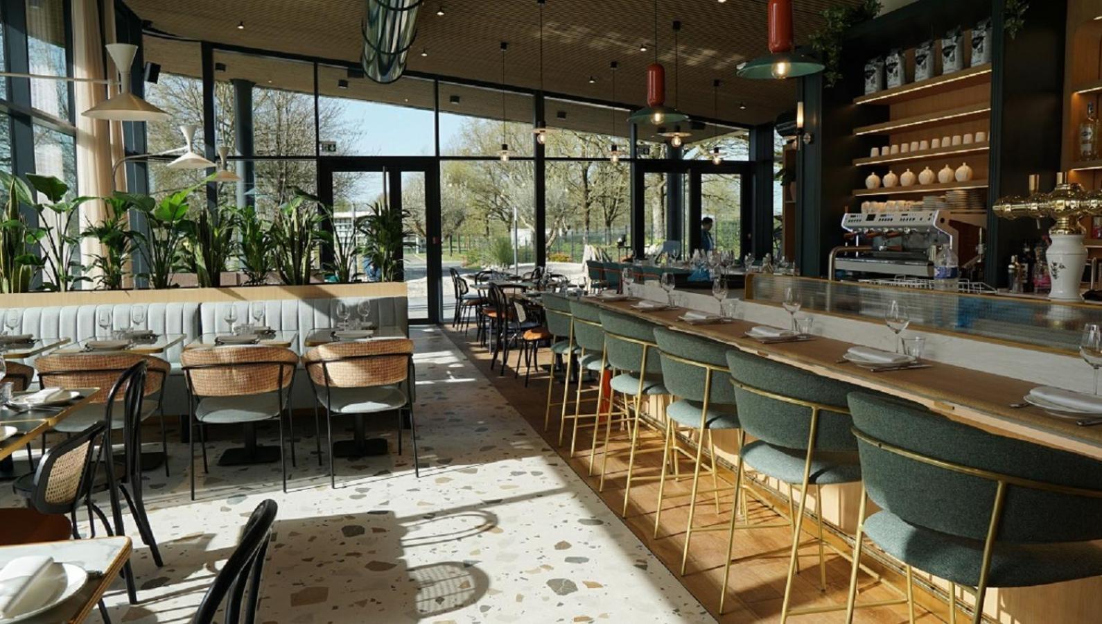 The Originals Boutique Hotel Restaurant Saint James, Montaigu-Vendee Exterior photo