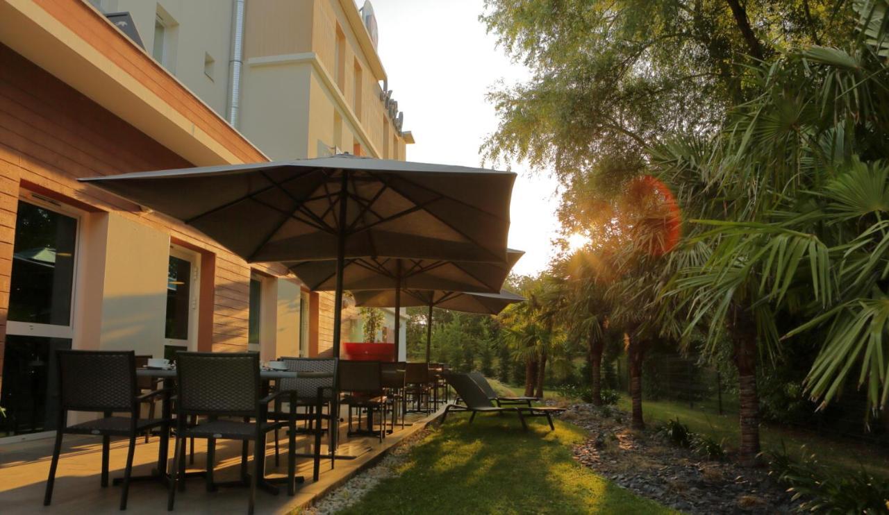 The Originals Boutique Hotel Restaurant Saint James, Montaigu-Vendee Exterior photo